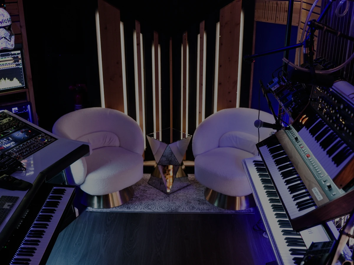 Studio Day + Engineer – Aufnahme aus dem Adrian Louis Studio